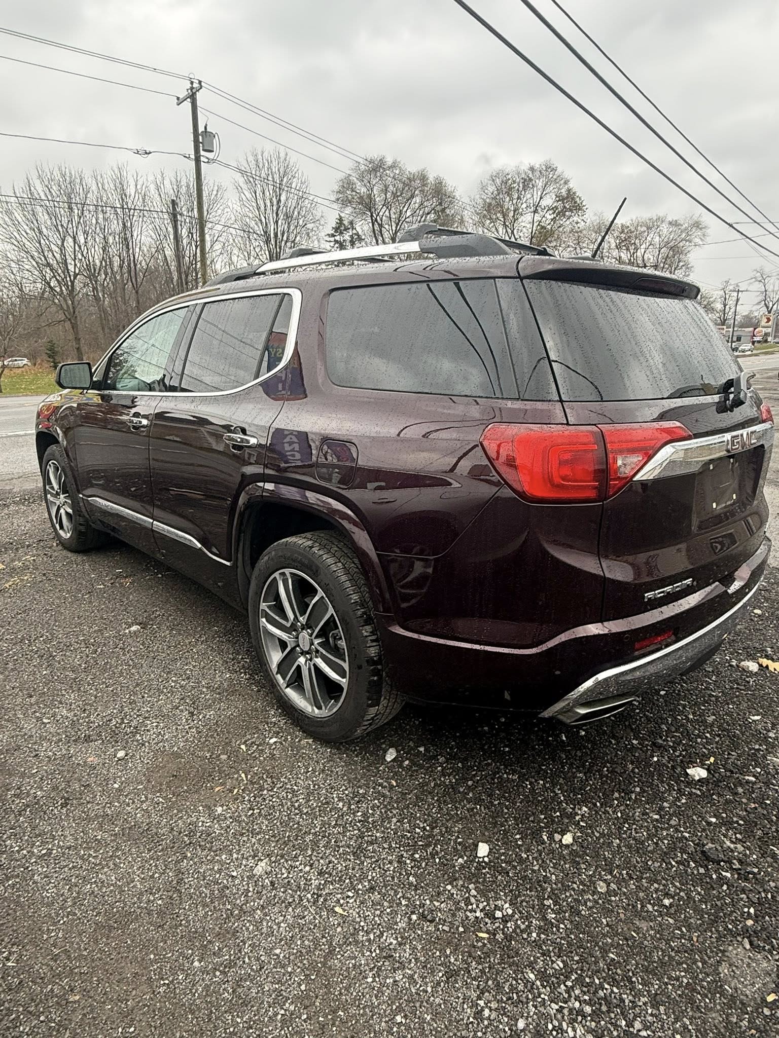 2017 GMC Acadia Denali photo 3