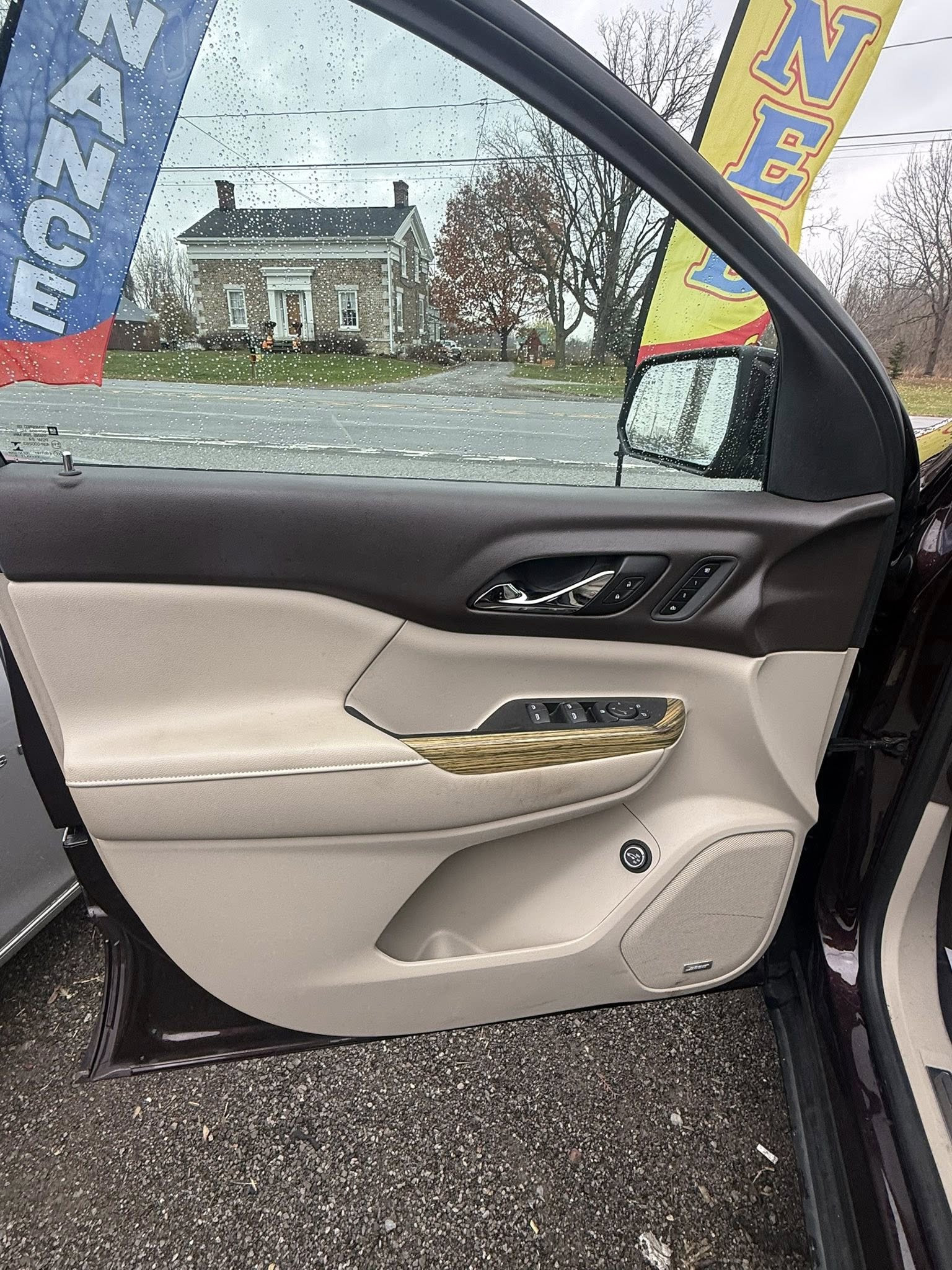 2017 GMC Acadia Denali photo 6